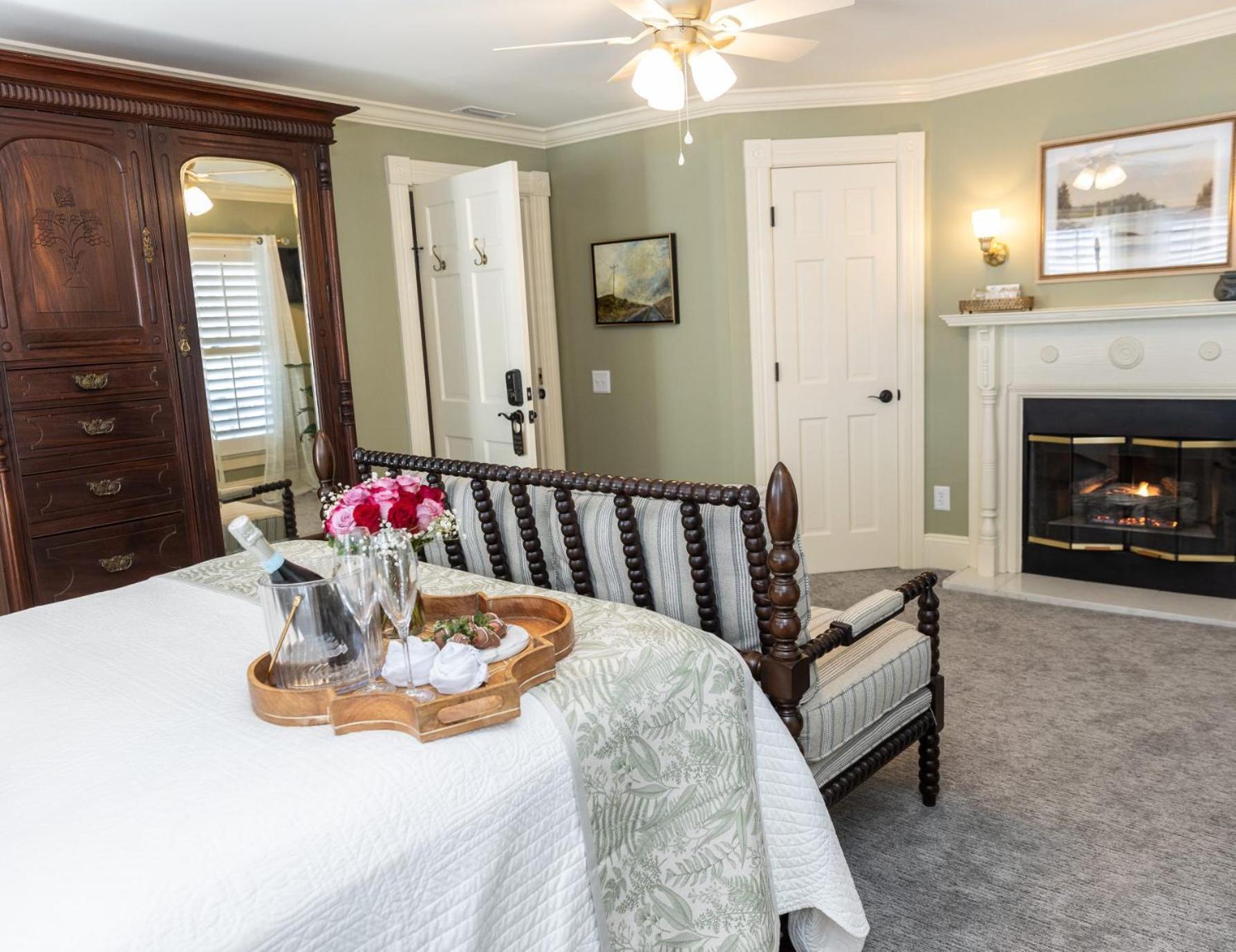 White Doe Inn Bed&Breakfast Manteo Exterior foto