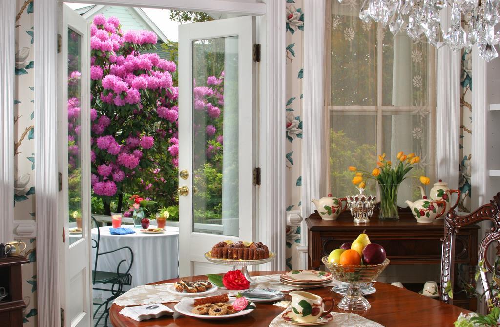 White Doe Inn Bed&Breakfast Manteo Exterior foto